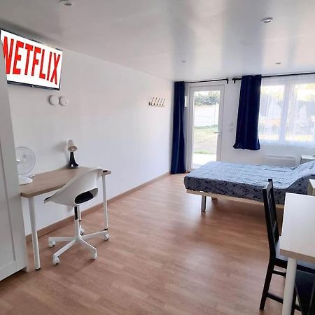Studio En Rez De Jardin Avec Terrasse Privee - Le Petit Chateau Avesnois - Tv - Wifi - Logement Complet Avesnes-sur-Helpe Ngoại thất bức ảnh
